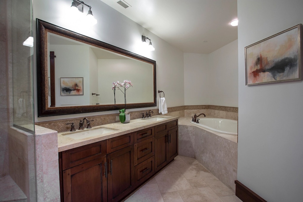 Arrowleaf Lodge- Two Bedroom Residence #209 2 Condo