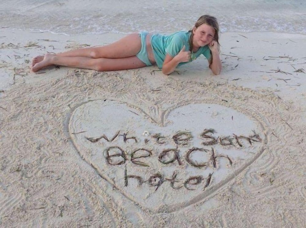 Dhiffushi White Sand Beach Hotel 20