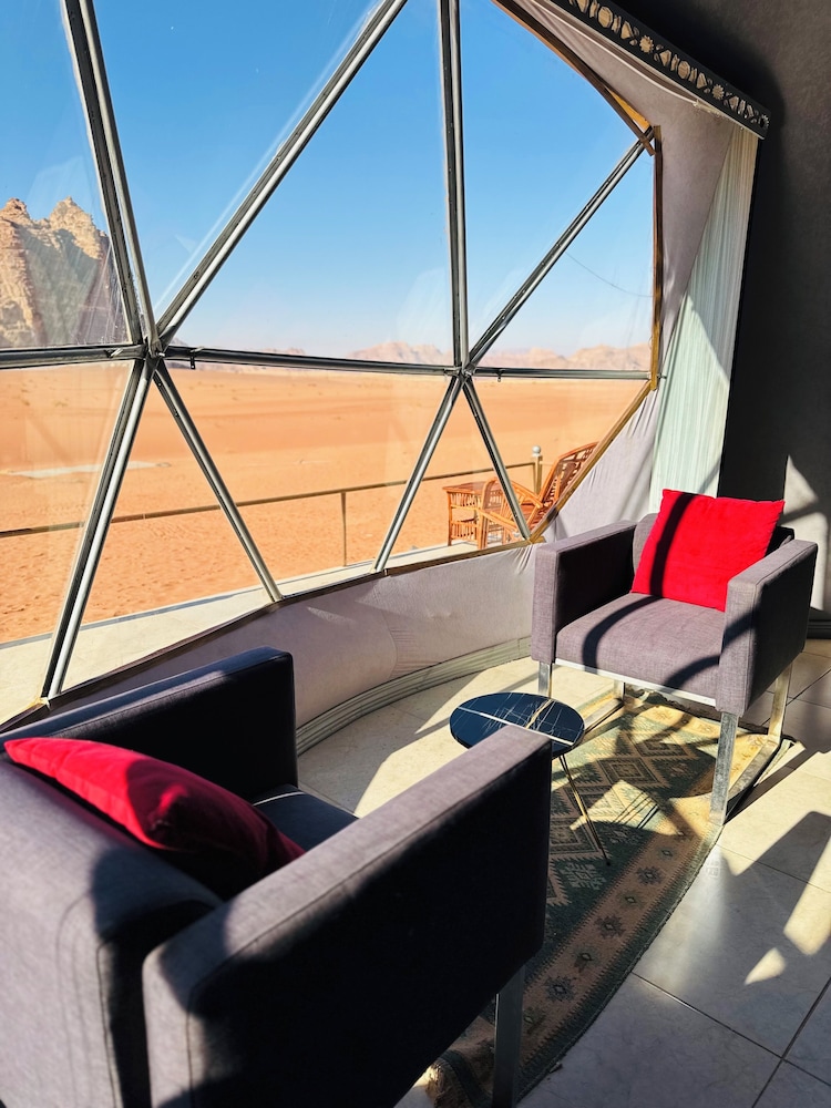 Rum moonlight luxury camp