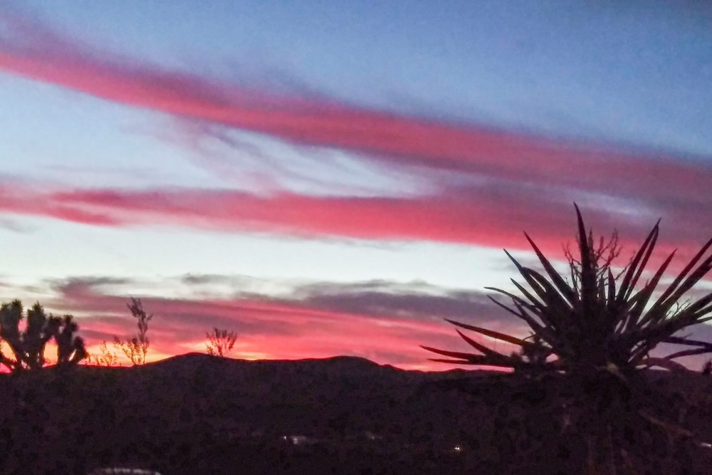 'gateway to the Grand Canyon' - Dolan Springs Gem!