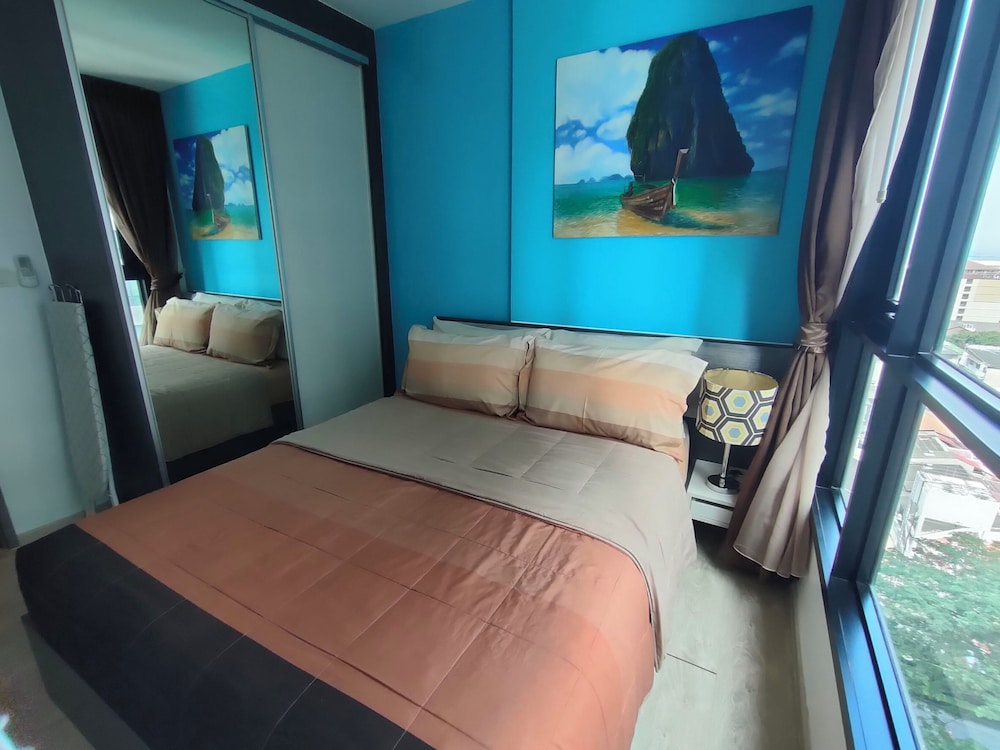 The Base Central Pattaya - 1 bdr Condo With Pool