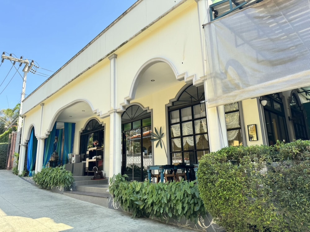 The Grand Morocc Hotel