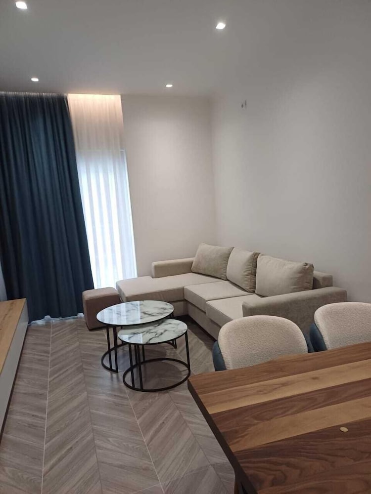 Regal Luxury Apartments