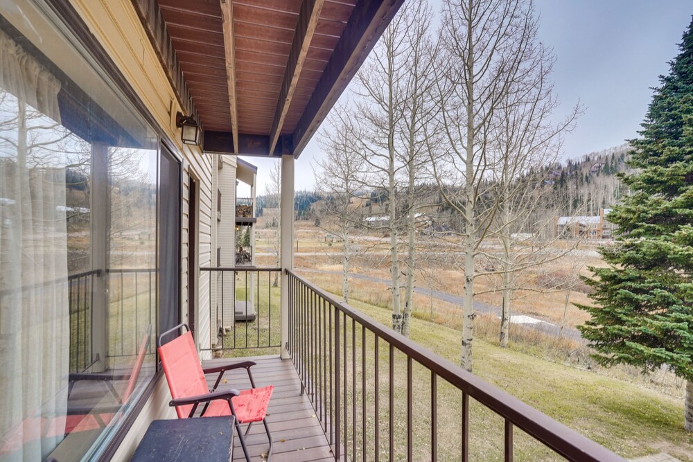 Brian Head Studio Condo w/ Balcony + Mountain View view 5