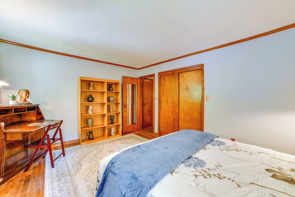 Serene Home w/ On-site Brook in Callicoon Center