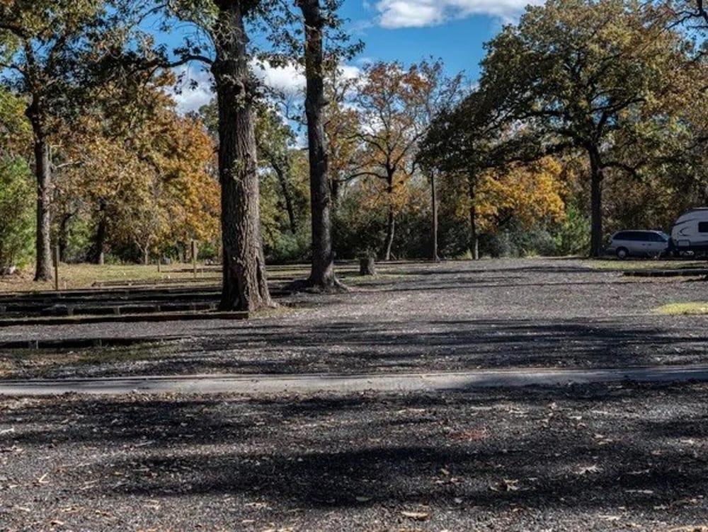 Serene Pinehurst Camper - Sleeps 2 - Pet Friendly
