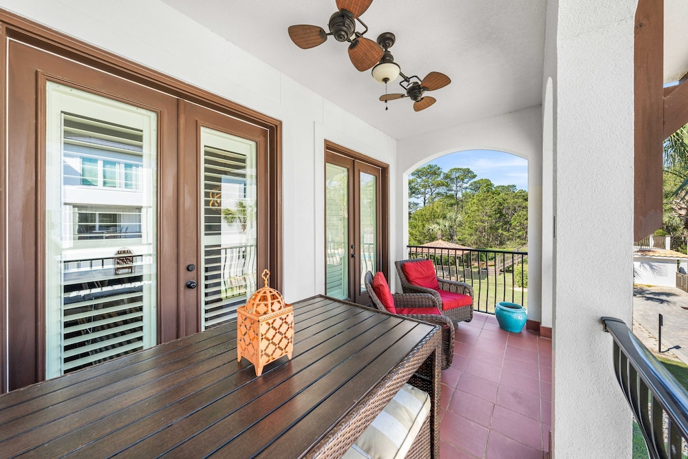 Modern Stay Near 30A w Pool Balcony Golf Cart Rental 30A Sunset Cove