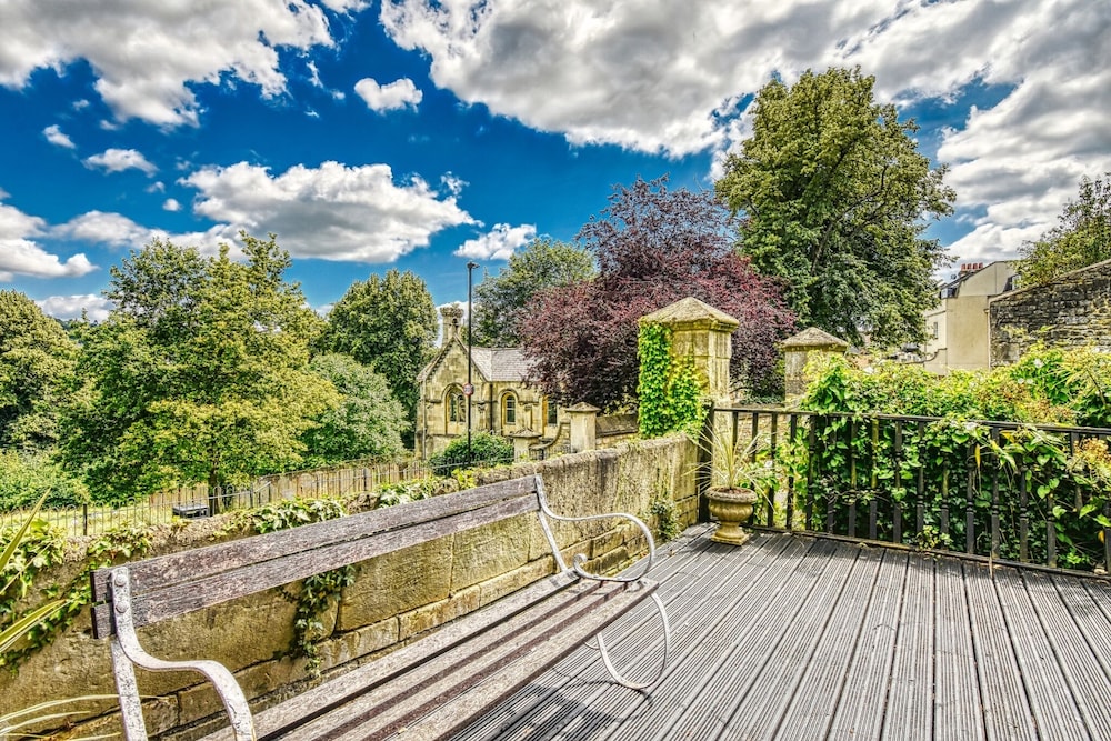 Ghar Homes - Bath City Centre Cosy Retreat