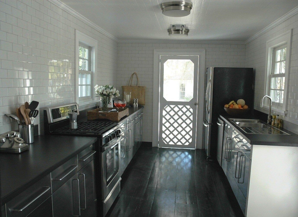 Hibiscus Hill Kings Treat - Ultimate Island Style House W/pool 3 Bedroom Home