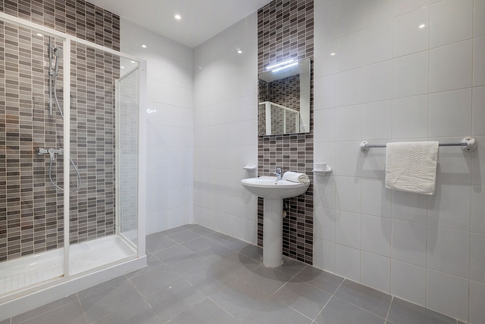 Premier Seafront Living: Ultra-luxury in Sliema