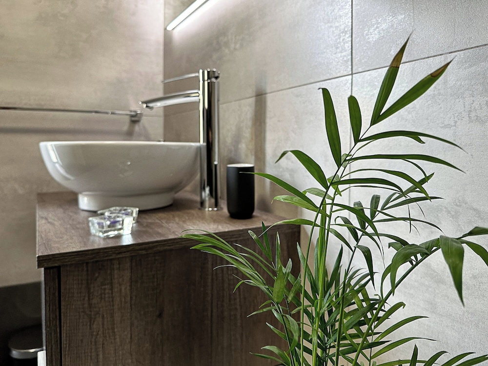 MARBEL SUITE