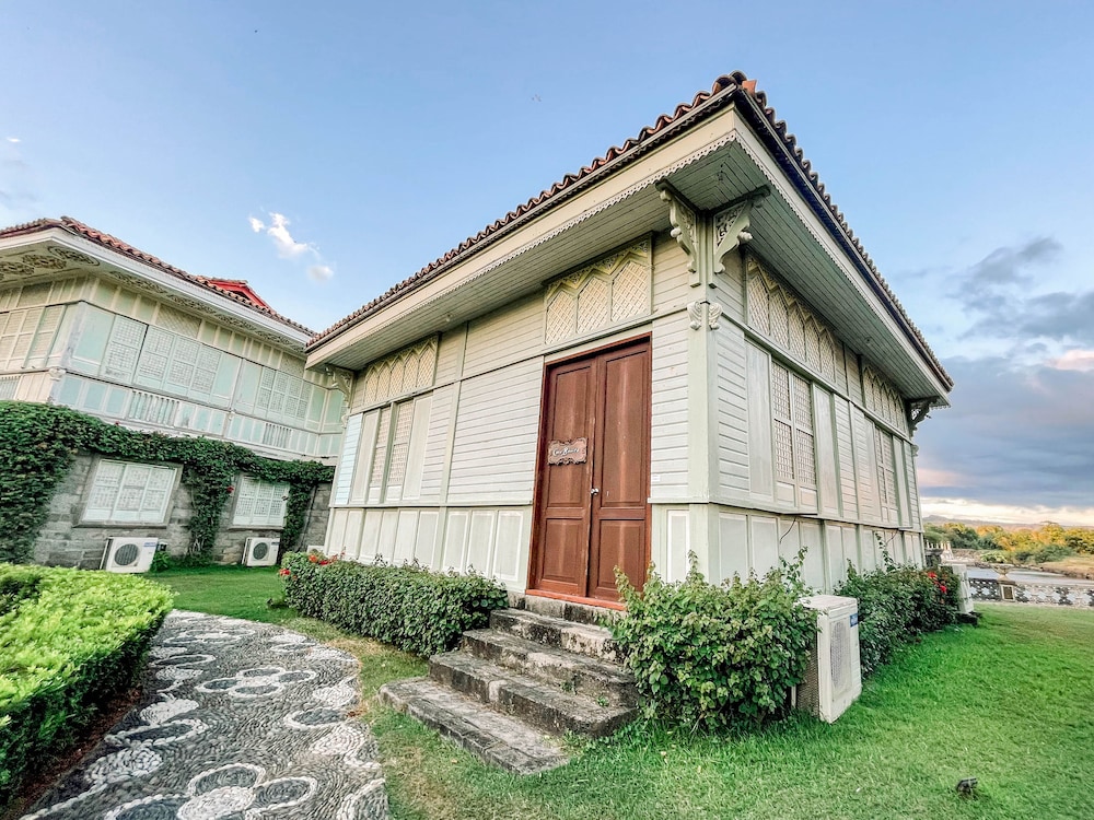 Las Casas Filipinas de Acuzar 26