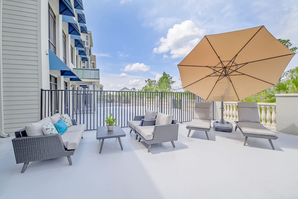 Upstay Amazing Disney Condo w Patio Sleeps 6