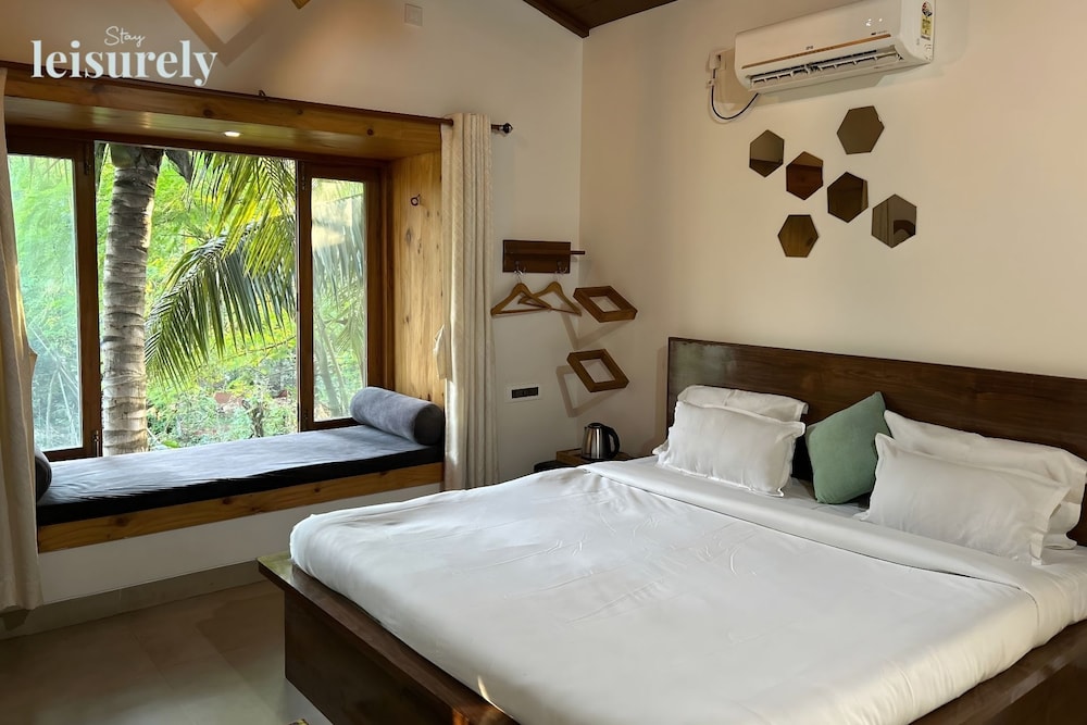 Stay Leisurely Blue Leaf 3BHK Alibaug