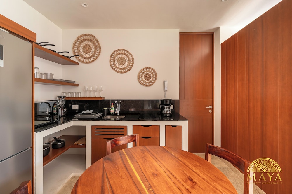 NHOA 205B 1BR Condo Pool View Aldea Zama