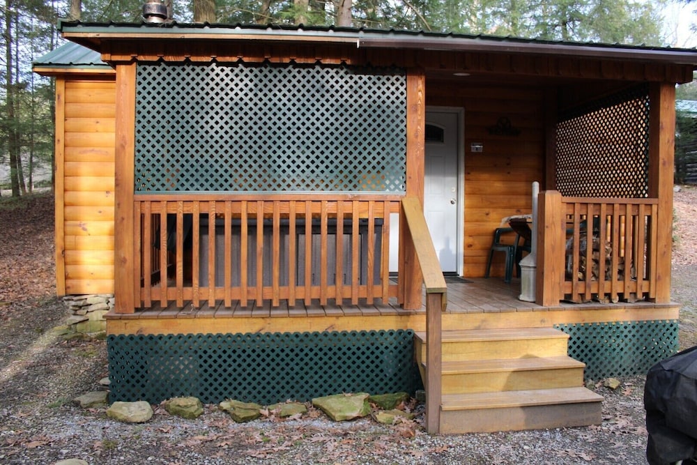 Hominy Ridge Cabins and Gift Shop