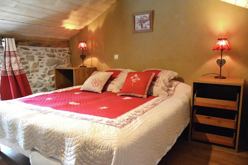 Farmhouse in Belgium Near Lake Coo & Jacuzzi