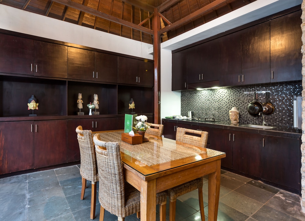 Ubud Raya Villa