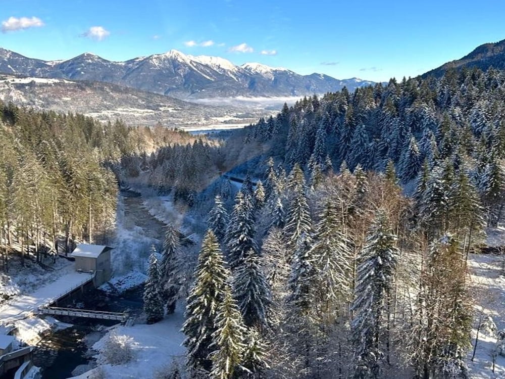 Chalet Near Lake Pressegger and Nassfeld ski Area