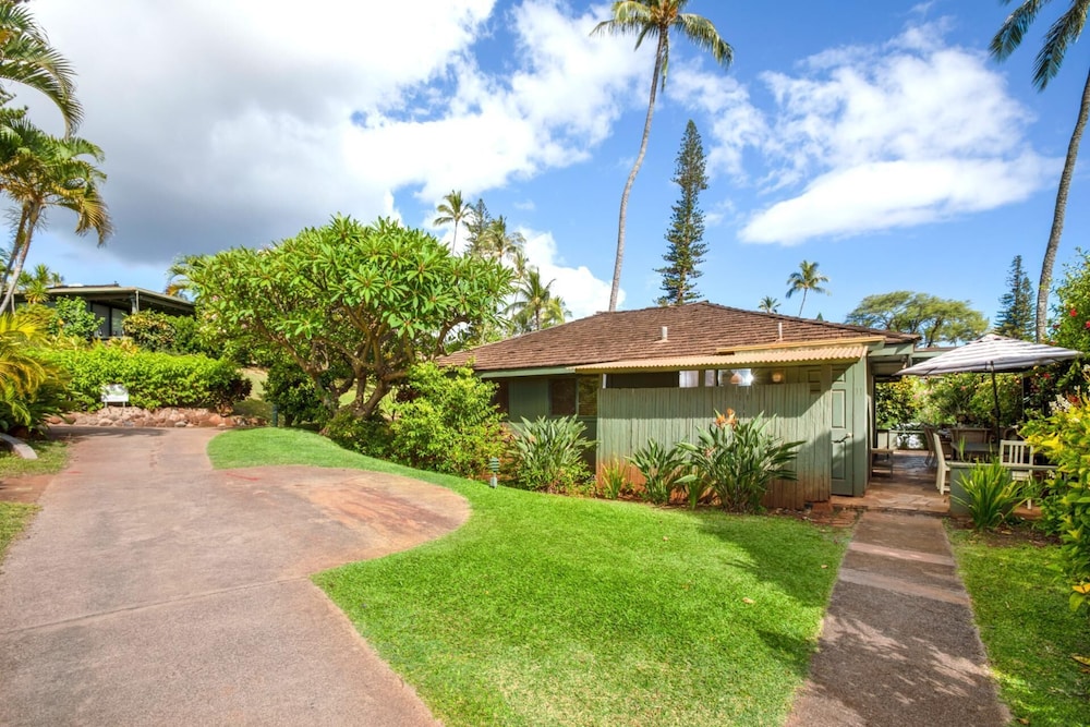 KBM Resorts Free CAR International Colony Club 2-bedroom Cottage, True Essence of Hawaii! Icc-11