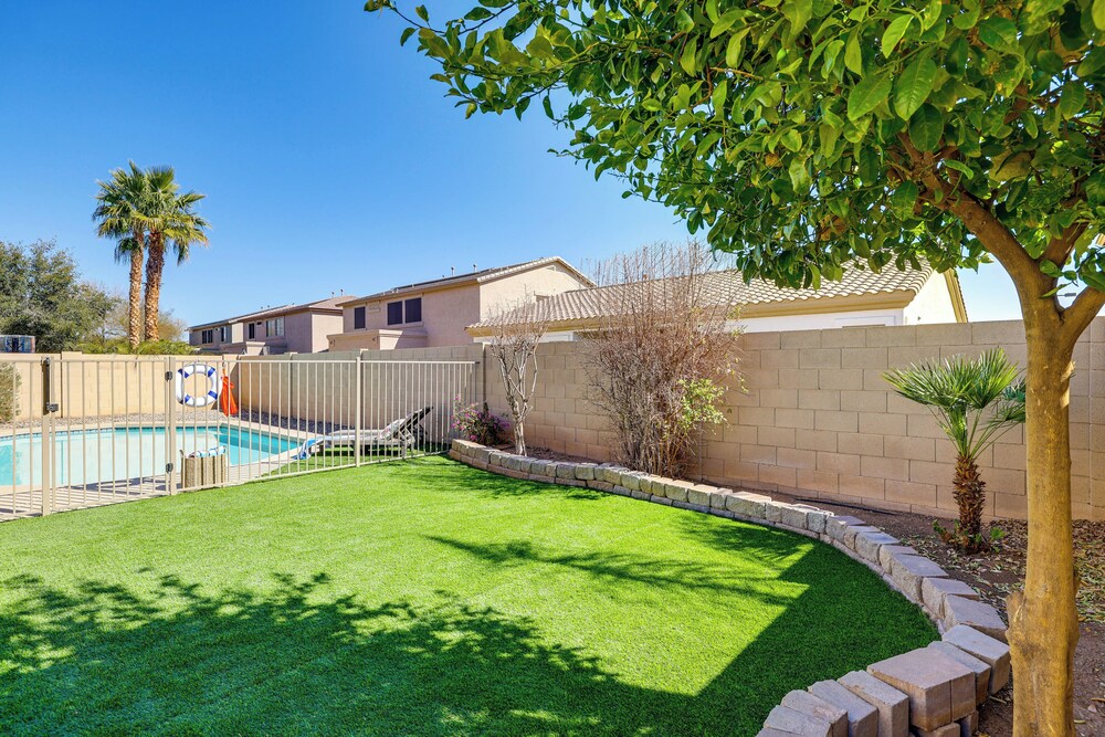 Fenced Pool & Patio: Newly Updated Surprise Home