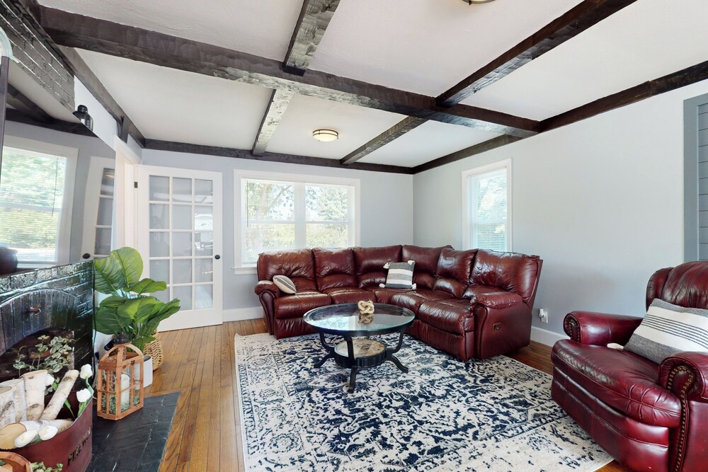 3BR House w/ A/C & Patio, Near Stadium & Shops