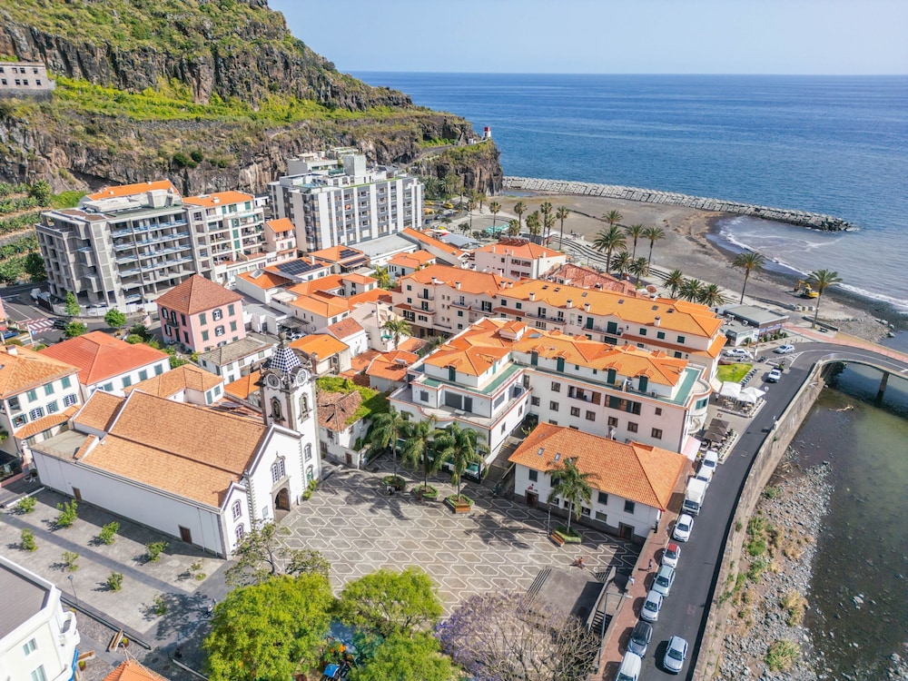 Pestana s Nest by Homie