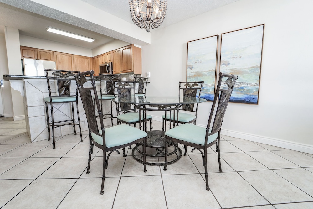 Pelican Beach Resort by Panhandle Getaways