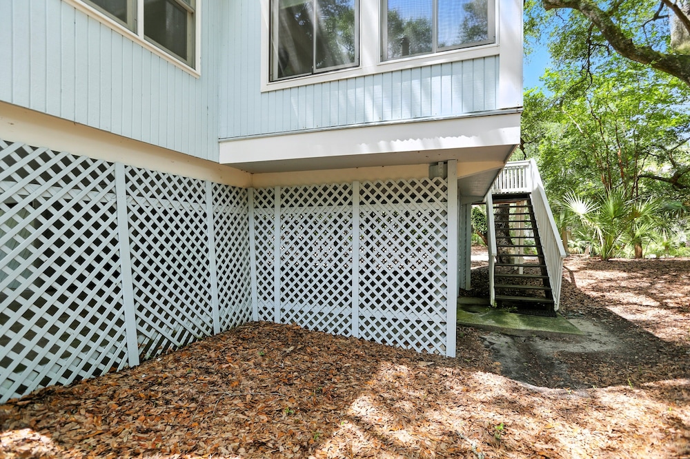 Charming Seabrook Island Retreat 3 Bedroom Home