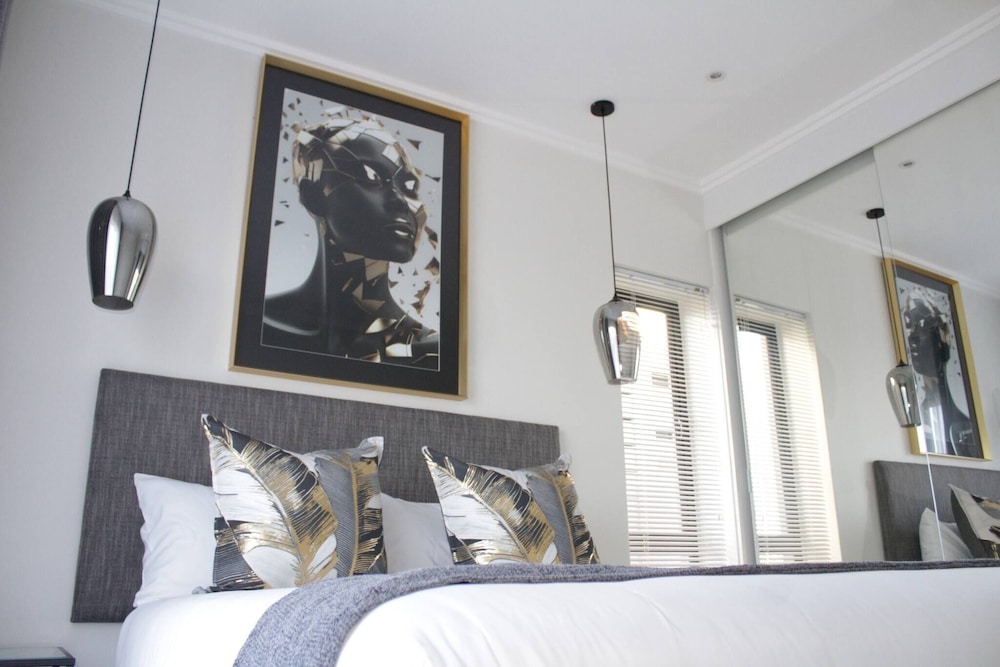 Stunning 2 bed Apartment Near Monte Casino