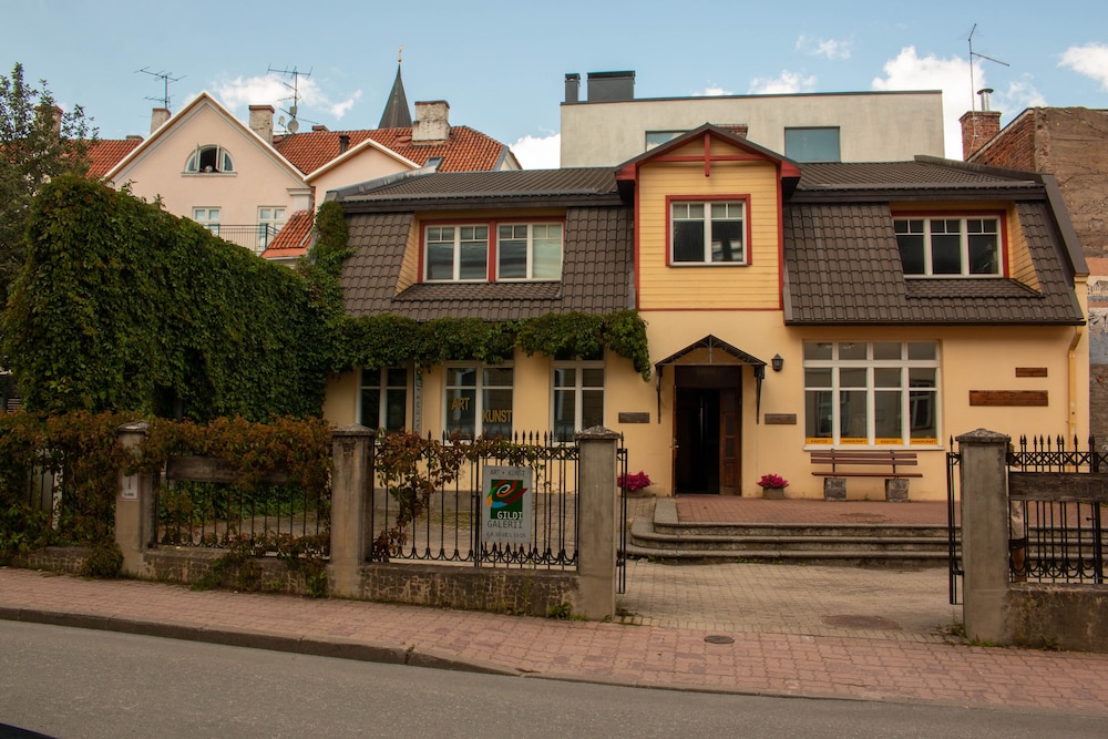 Bohemian flat Old town Tartu Home Apt.