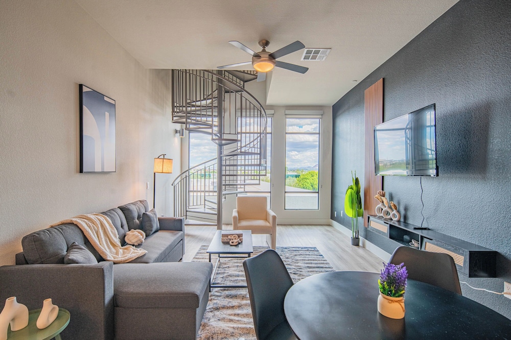 ROVE LIVING/KB - Scottsdale Grand