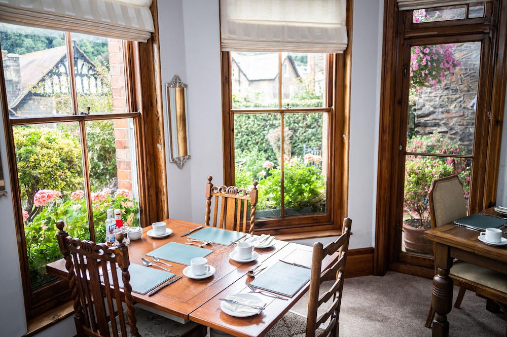 Lynton Vacations - Southcliffe Bed  Breakfast - Property Image 71