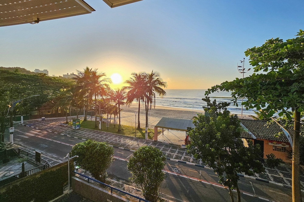 CONDOMINIO PRAIAS DO GUARUJÁ