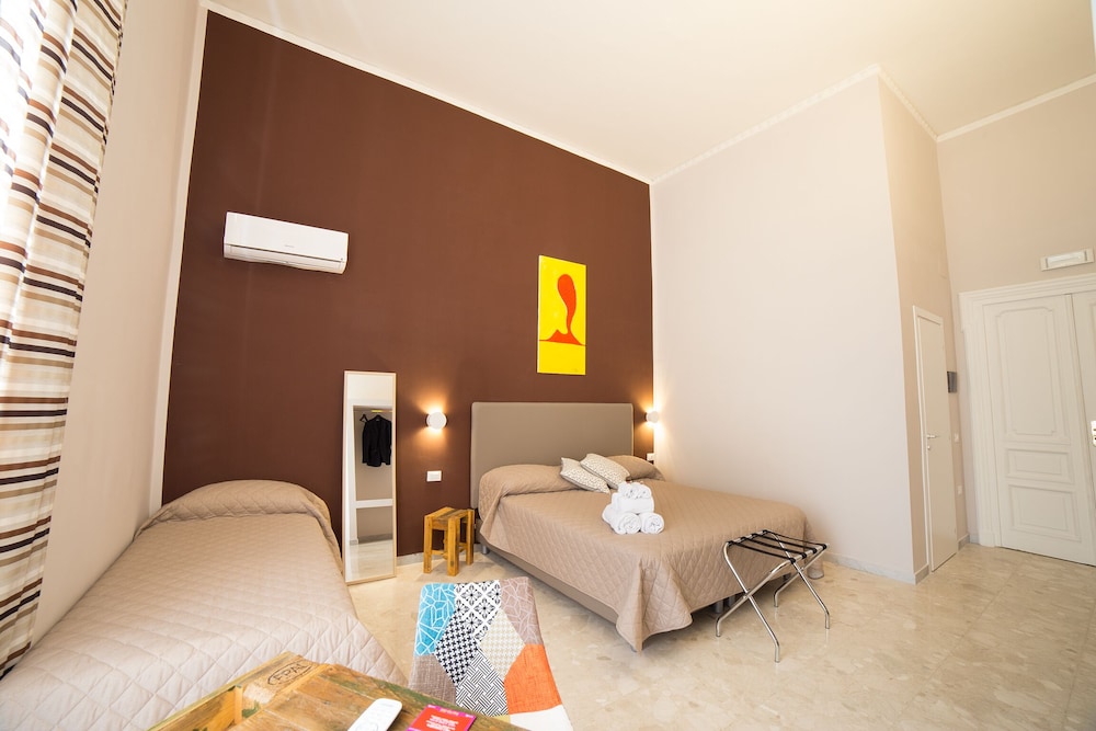 GREROS H. PORTO NAPOLI CENTRO by ClaPa Group Dislocated Hospitality