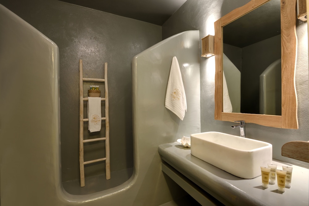 Amalgam Homes Paros photo 4