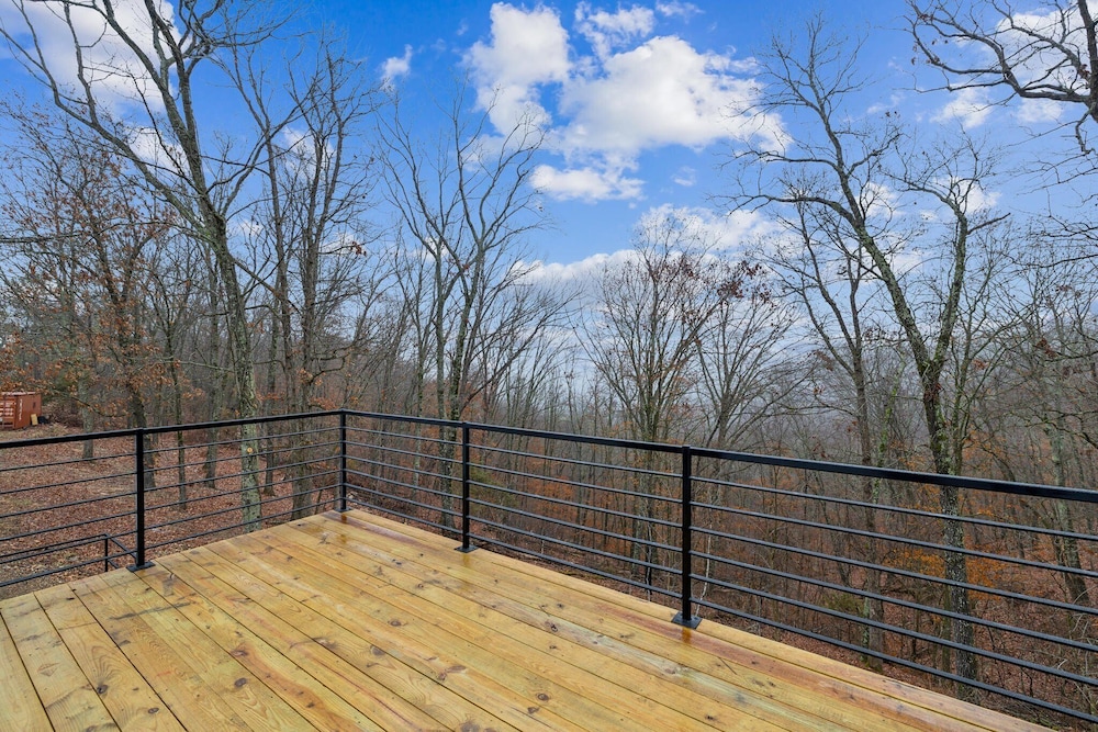 Lost Ridge Retreat 5 Bedroom Home