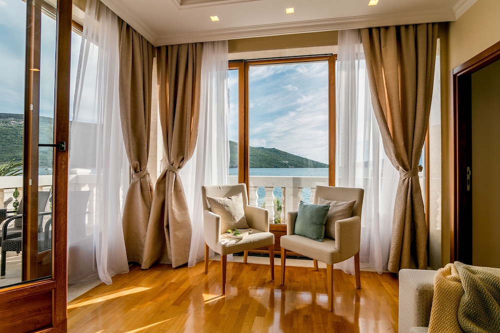 Hedera Residences