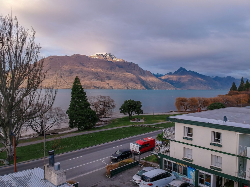 Lakeside Motel - Queenstown