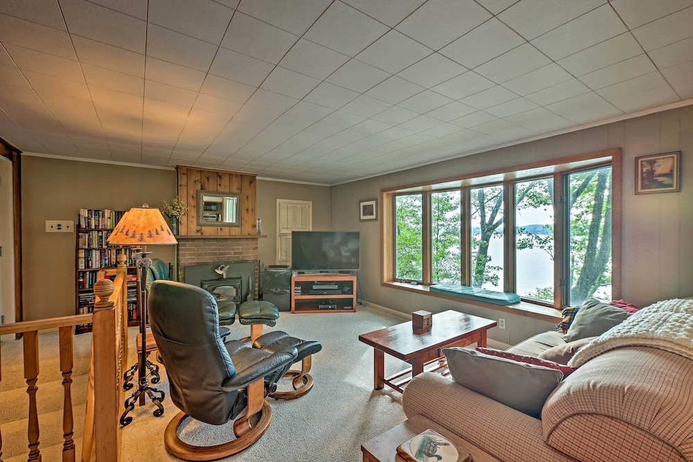 Le Roy Lakefront Retreat w/ Dock Kayaks! - Property Image 18