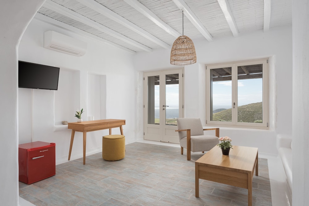 Mykonian Icon Villa