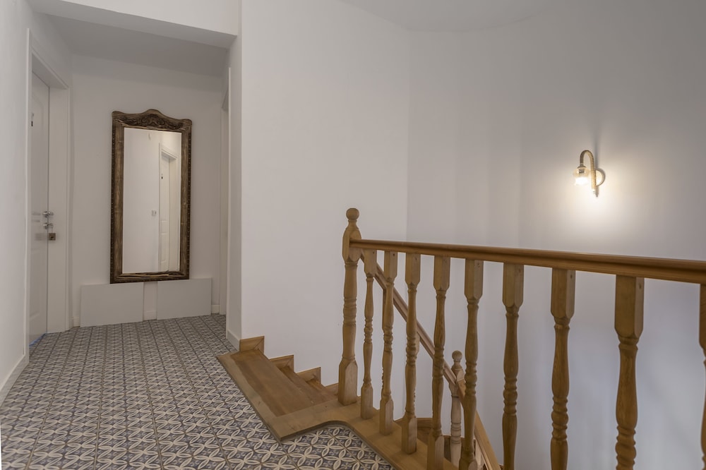 Troas Ada Hotel - Image 16