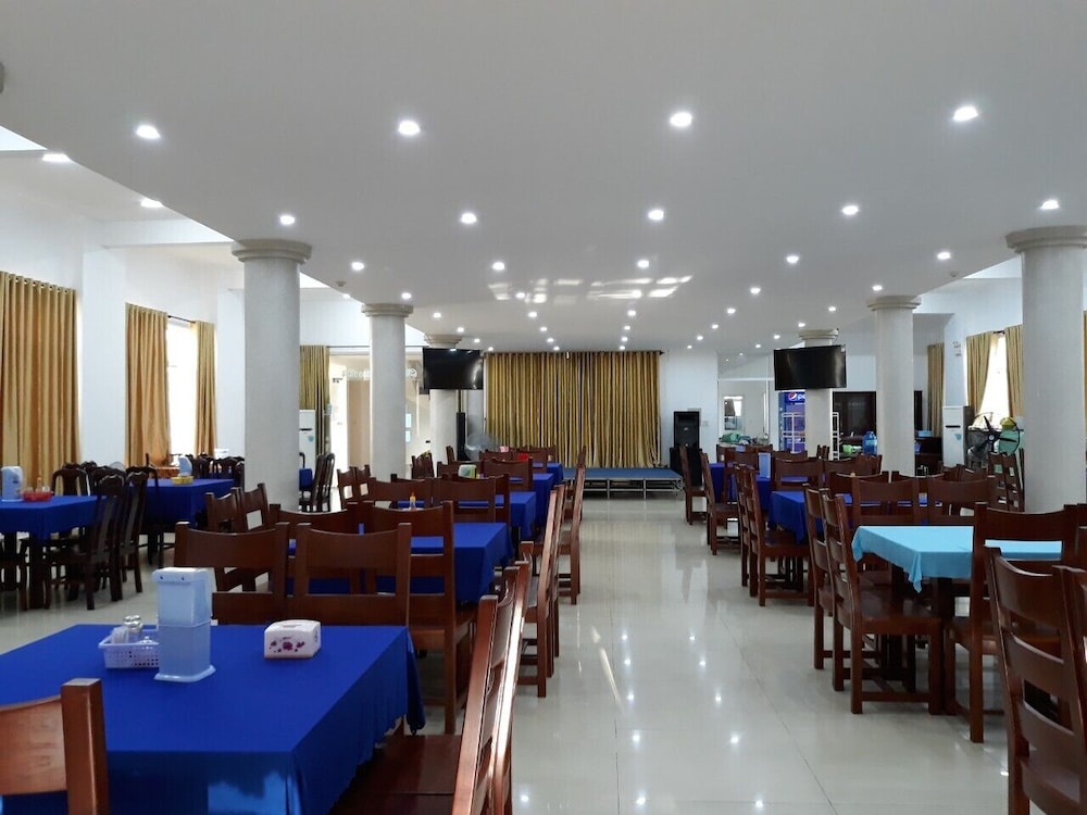 Nha Khach Con Dao