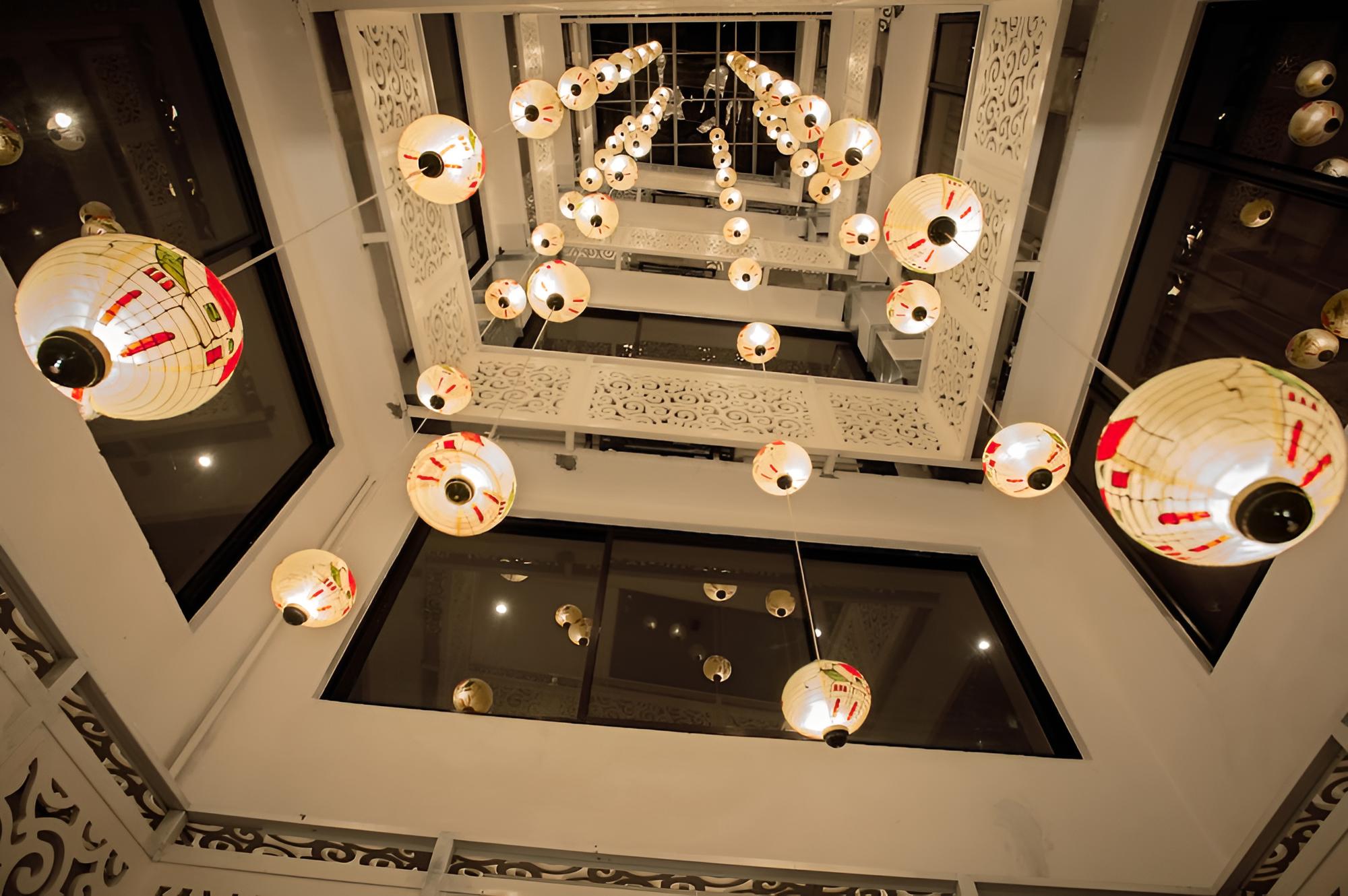 Mon Regency Hotel
