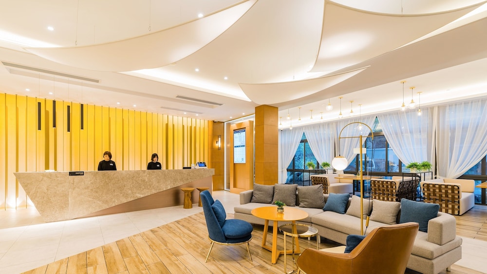 Atour Hotel Yufeng Mountain Park Liuzhou view 3