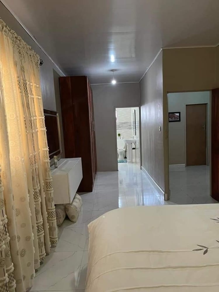 Spacious and Harmonious 2 Bedroomed Apartment view 4