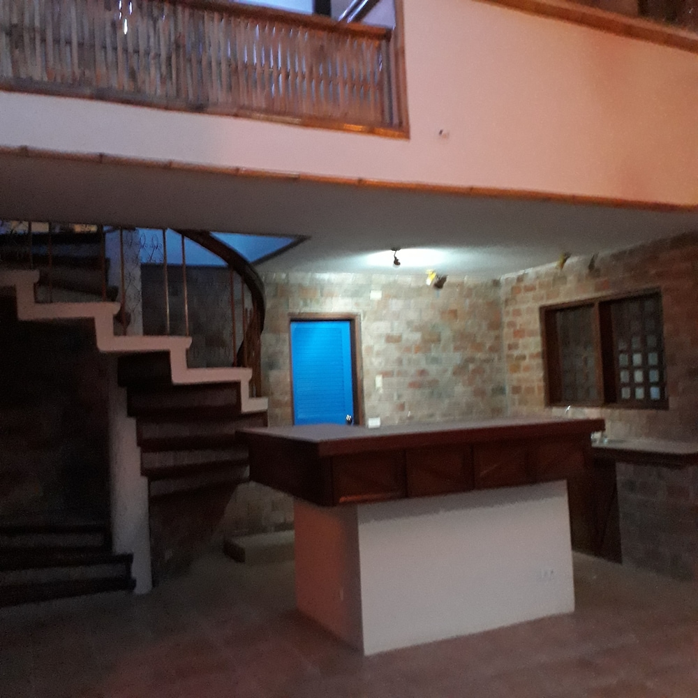 Bahay Isla Sanctuario
