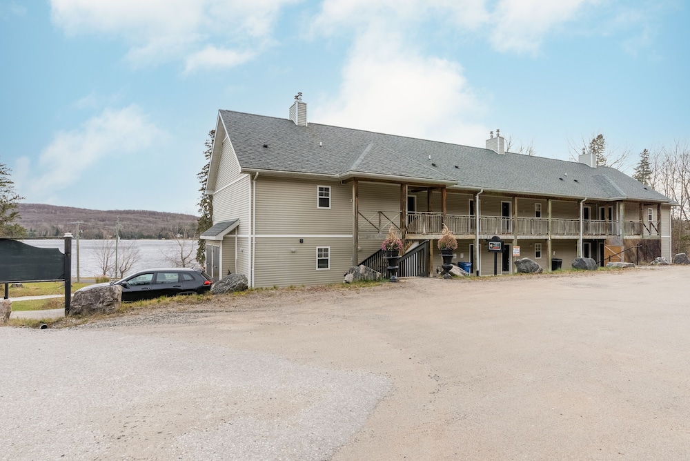 GetAways At Haliburton Heights