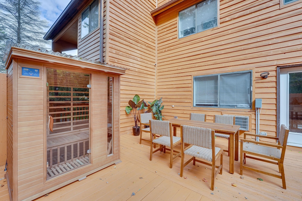 Cozy New York Escape w/ Hot Tub, Sauna & Deck! view 5