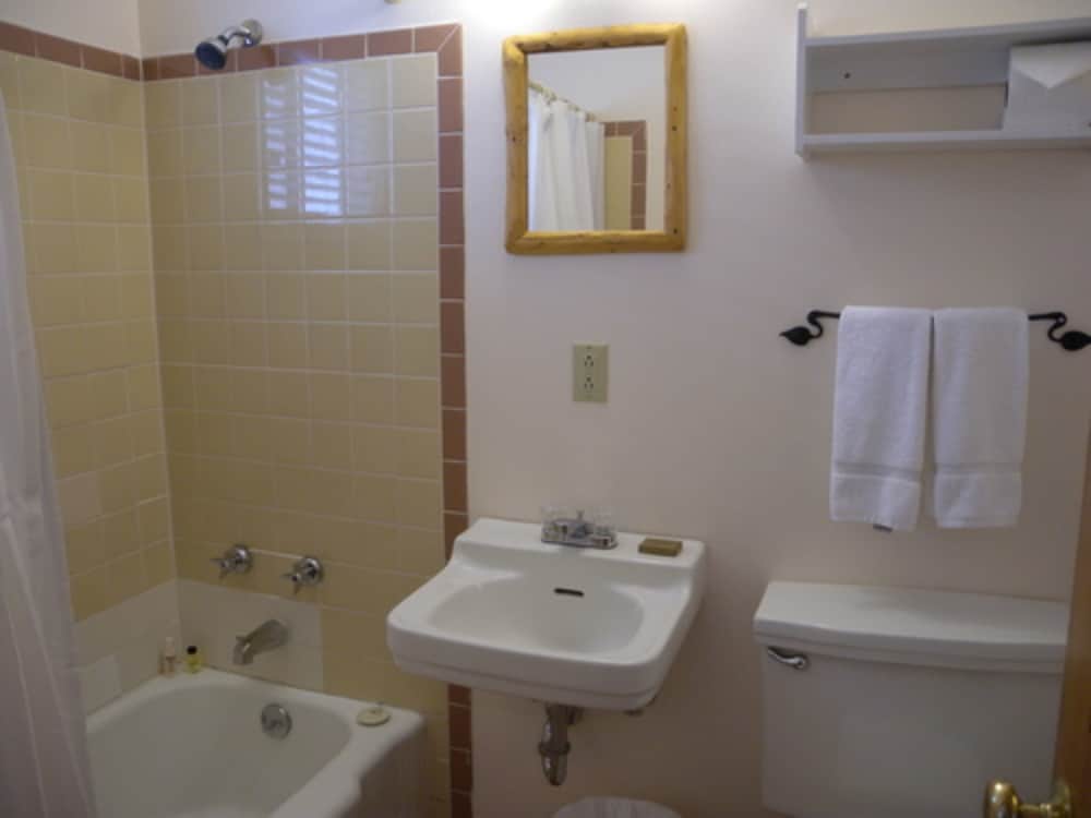 Redstone Cliffs Lodge